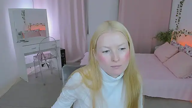 Laly Peach online show from May 28, 8:11 am