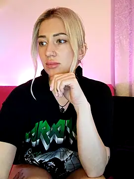 Snapshot of Fuck-Gina chatting on February 13, 11:34 pm Fuck-Gina online show from February 13, 11:34 pm