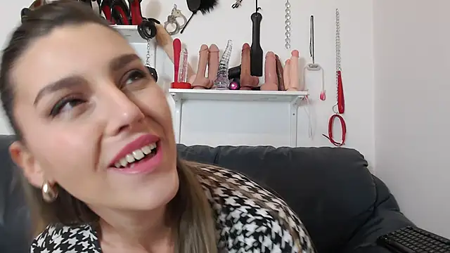 Snapshot of nicole_98 chatting on February 10, 4:58 pm nicole 98 online show from February 10, 4:58 pm