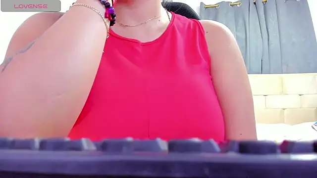 sweetfabianaxl online show from March 13, 7:31 pm