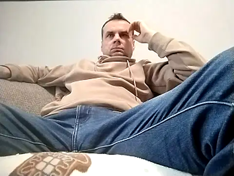 grzes19763 online show from December 23, 9:51 am