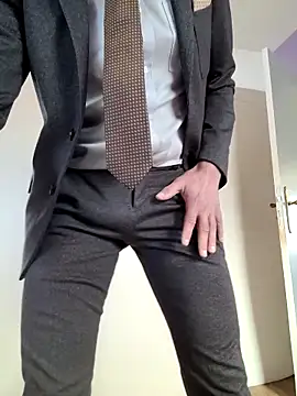 Snapshot of Justforoneday chatting on February 27, 12:13 pm Justforoneday online show from February 27, 12:13 pm