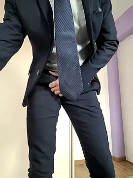 Snapshot of Justforoneday chatting on November 12, 11:54 am Justforoneday online show from November 12, 11:54 am