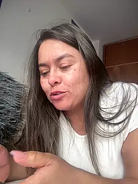 Ixchel Anaid online show from March 5, 6:26 pm