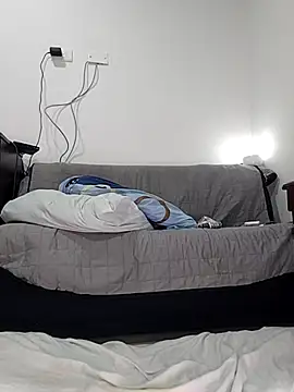 Snapshot of estrella_tasty chatting on May 22, 4:41 am estrella tasty online show from May 22, 4:41 am