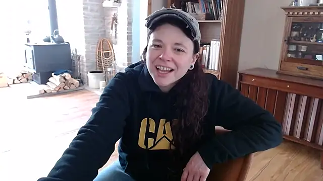 MarcyJones online show from March 3, 6:22 pm