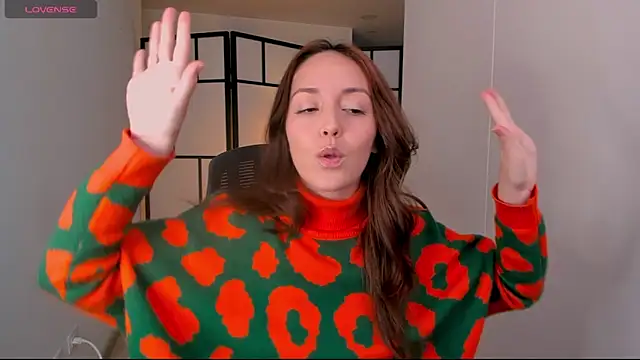 molly marmalade  online show from March 16, 7:40 pm