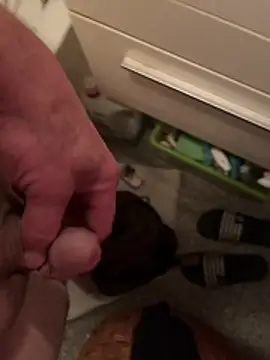 Snapshot of Abcdgh2 chatting on October 17, 7:11 am Abcdgh2 online show from October 17, 7:11 am