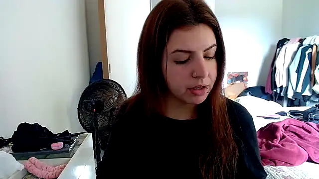 Snapshot of chelbyy chatting on September 25, 1:26 pm chelbyy online show from September 25, 1:26 pm