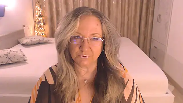 Raisshy online show from February 13, 7:04 am