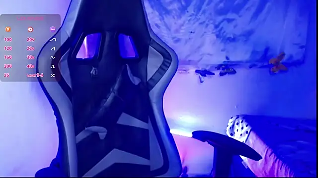 ninatiny online show from March 1, 2:08 pm