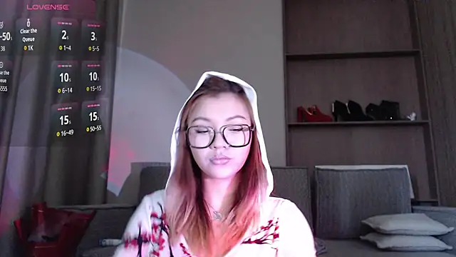 Nyx Lina online show from May 11, 4:40 am