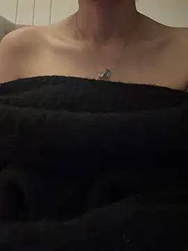 miaoberoi online show from December 27, 3:26 pm