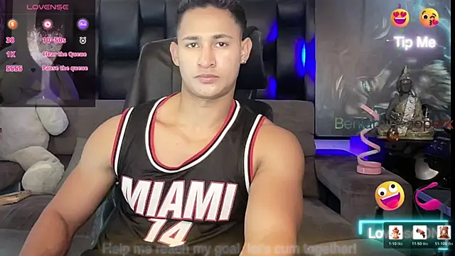 BenjaminCooperk online show from March 24, 11:43 pm