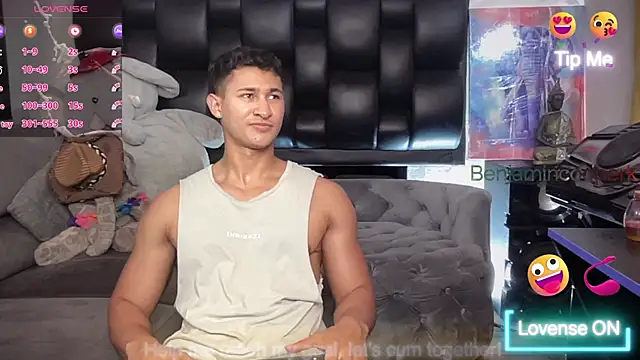 BenjaminCooperk online show from April 1, 5:19 am