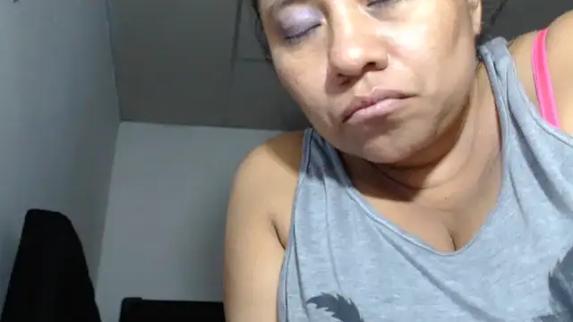 adrixxx38 online show from February 15, 8:02 am