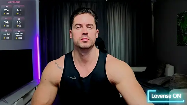 Snapshot of jasonblake19 chatting on April 15, 6:20 am jasonblake19 online show from April 15, 6:20 am