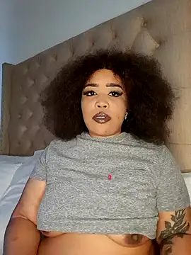 Snapshot of CAMMII_ chatting on January 2, 8:49 am CAMMII  online show from January 2, 8:49 am