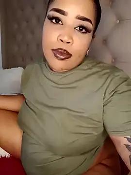 Snapshot of CAMMII_ chatting on January 19, 10:28 am CAMMII  online show from January 19, 10:28 am