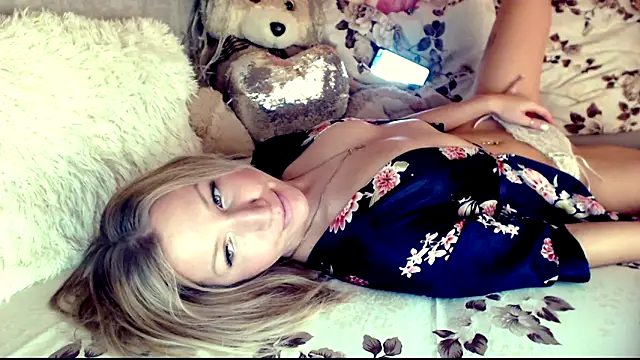 mimmi  online show from January 26, 1:52 am