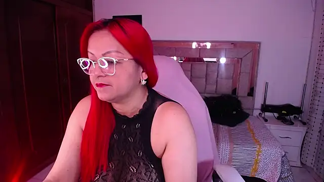 salomecastro  online show from October 22, 3:18 am