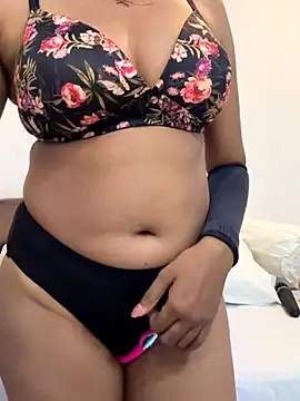 angelwavy online show from November 15, 12:30 am