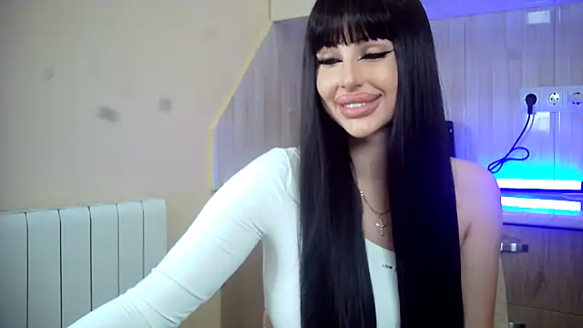 Lady Joli online show from February 18, 7:15 am