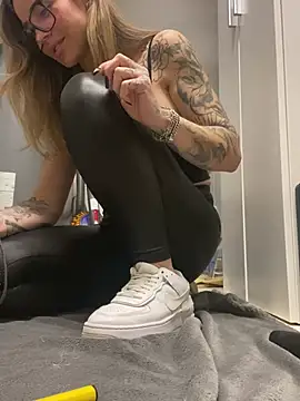 Etwas neugierig online show from January 28, 10:12 am