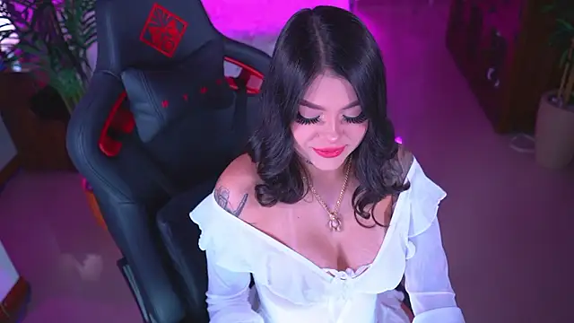 Snapshot of ambarEvans chatting on February 17, 1:13 am ambarEvans online show from February 17, 1:13 am