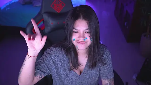 Snapshot of ambarEvans chatting on February 22, 1:29 am ambarEvans online show from February 22, 1:29 am