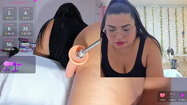 Snapshot of Alessandra_Smith chatting on January 19, 10:39 pm Alessandra Smith online show from January 19, 10:39 pm