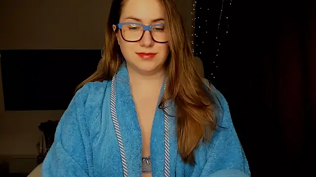 SeasonalSomeone online show from November 19, 8:20 pm