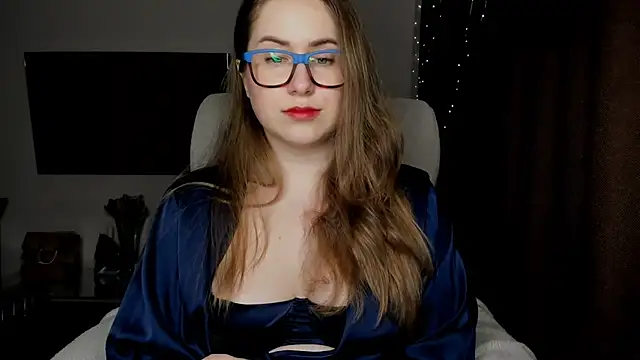 SeasonalSomeone online show from November 20, 4:40 pm