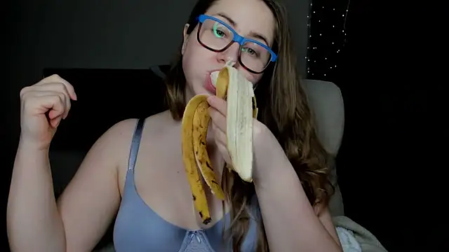 SeasonalSomeone online show from December 21, 9:55 pm