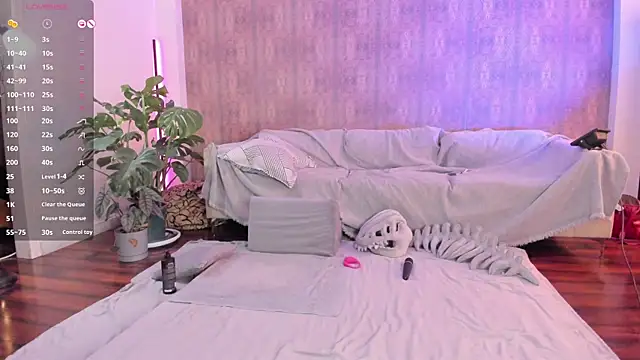 youreyesrgasm online show from March 18, 8:39 am