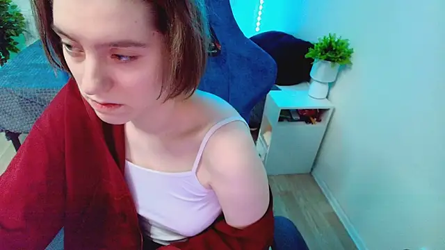 CranberryHot online show from November 24, 4:34 am