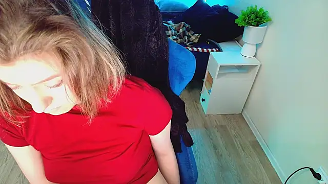 CranberryHot online show from February 28, 2:56 am