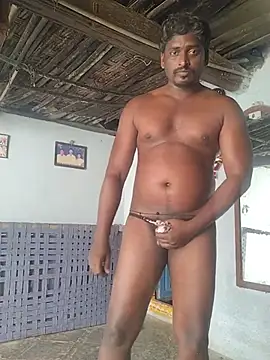 Snapshot of rohanhotguy chatting on March 10, 7:02 am rohanhotguy online show from March 10, 7:02 am