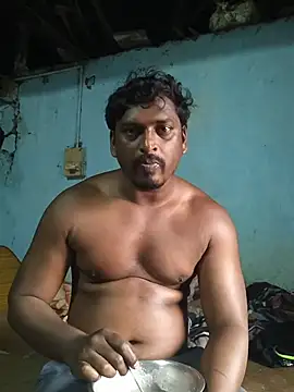 Snapshot of rohanhotguy chatting on March 18, 3:20 am rohanhotguy online show from March 18, 3:20 am