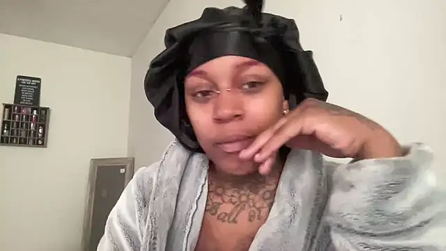 Creamesensation online show from January 17, 2:33 pm