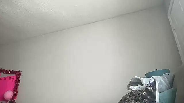 Creamesensation online show from February 26, 3:55 pm