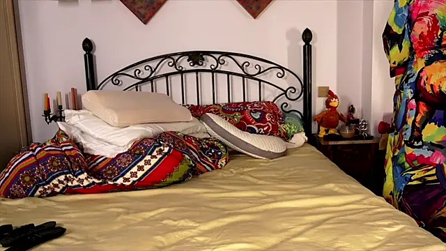 einneuesleben online show from March 17, 4:28 am