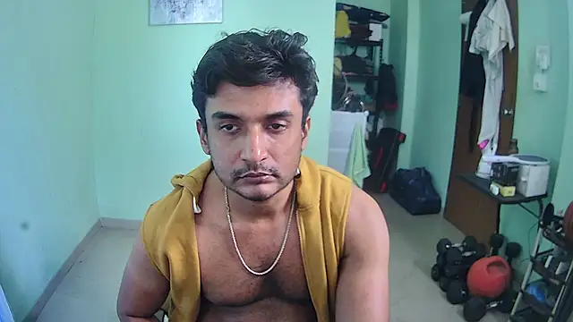 Snapshot of daringcutie chatting on December 10, 6:33 am daringcutie online show from December 10, 6:33 am