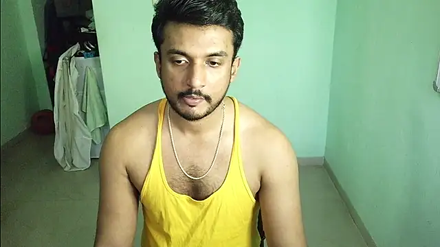 Snapshot of daringcutie chatting on November 9, 8:45 am daringcutie online show from November 9, 8:45 am