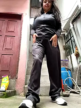 latinfemale online show from November 13, 4:28 pm