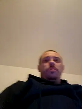 Snapshot of Pavelbure77 chatting on March 14, 4:34 pm Pavelbure77 online show from March 14, 4:34 pm