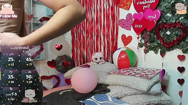 DestinyHills online show from February 13, 12:01 pm