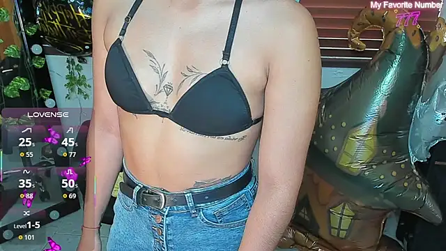 DestinyHills online show from March 21, 12:32 pm