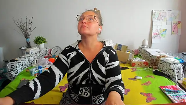 IamYourNarcotic online show from October 26, 11:16 am