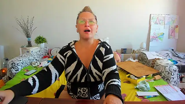 IamYourNarcotic online show from November 3, 10:16 am